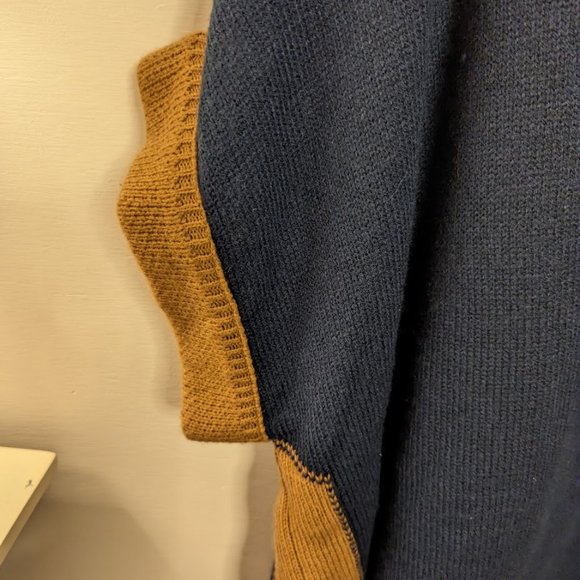 Anthropologie Akemi + Kin Oversized Shawl Sweater with perfect Neck Closure - Picture 7 of 7